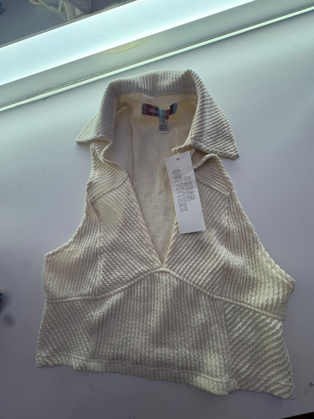 New urban outfitters creme top
